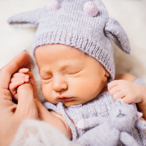 Breastfeeding – a practical guide. Learn how long and how often should you breastfeed